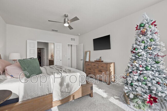 Building Photo - 2259 Gran Cielo Trl