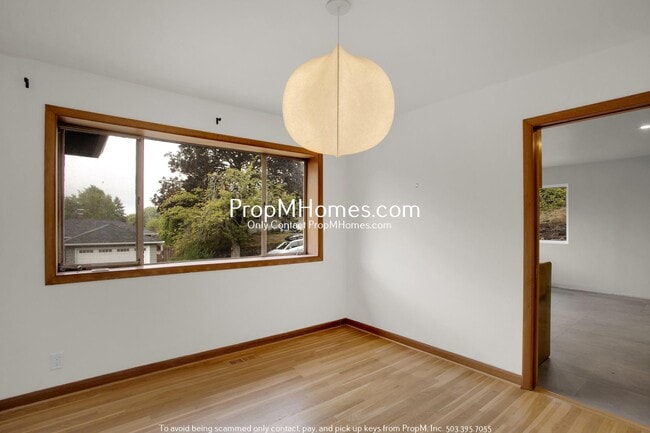Building Photo - Gorgeous 4 Bedroom Mid-Century Modern in SW!
