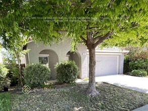 Building Photo - 4862 Watseka Way