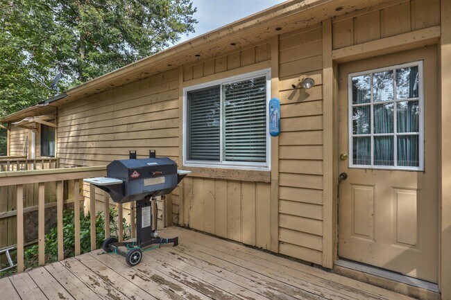 Building Photo - 1609 Willow Bend Way