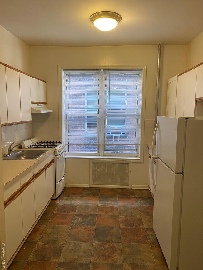 Building Photo - 22-61-61 27th St