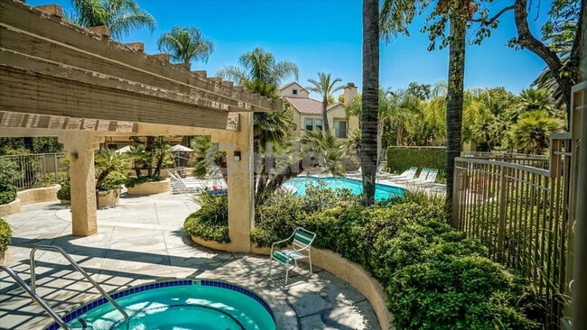 Building Photo - 24131 Del Monte Dr.