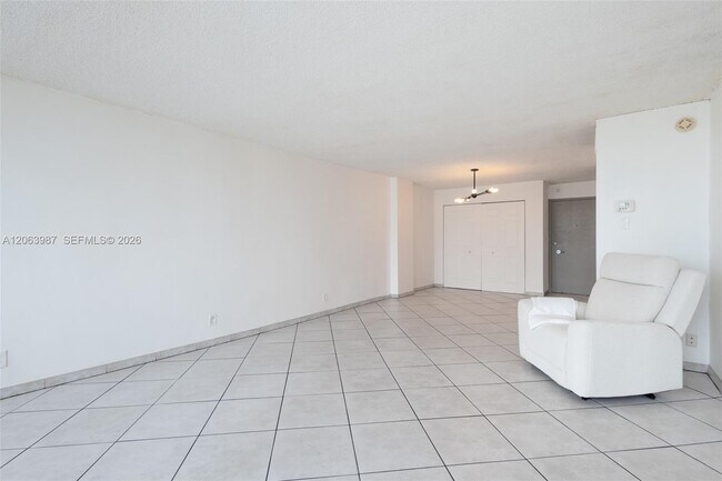 Building Photo - 6770 Indian Creek Dr