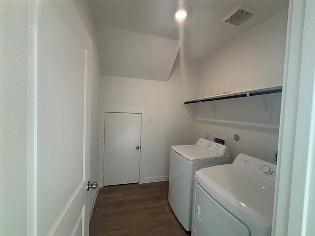 Building Photo - 3314 Hopper Knl Ln