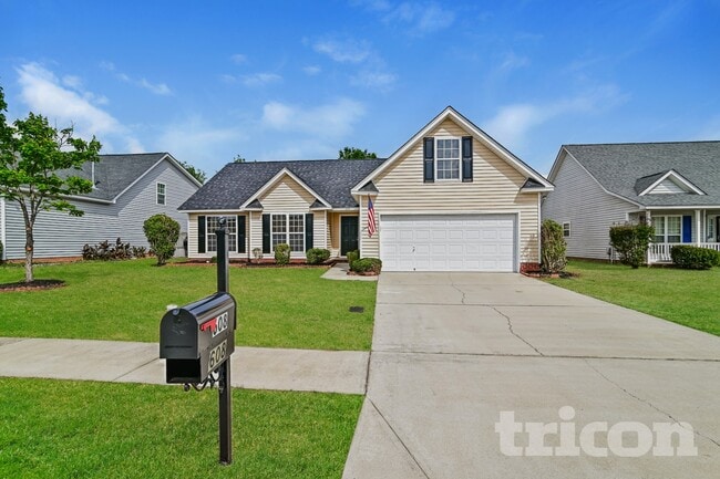 Building Photo - 608 Cottontail Ct N