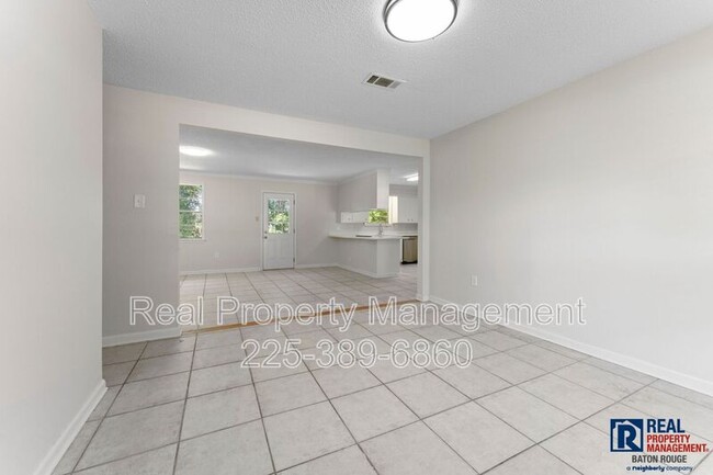 Building Photo - 7514 Kings Hill Ave