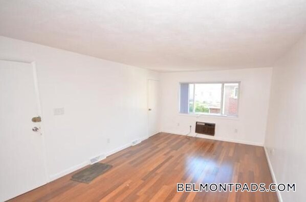 Building Photo - 21 Oxford Cir