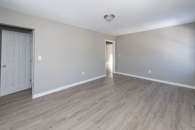Building Photo - 4715 Green Glen Ln