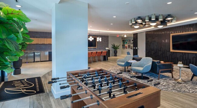 Building Photo - 1801 Patterson St