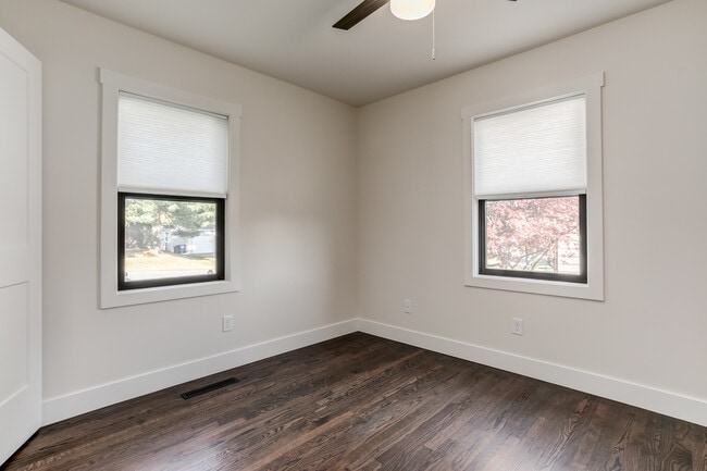 Building Photo - 4721 W 61st Terrace