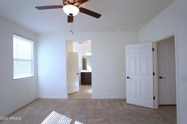 Building Photo - 5719 W Encinas Ln