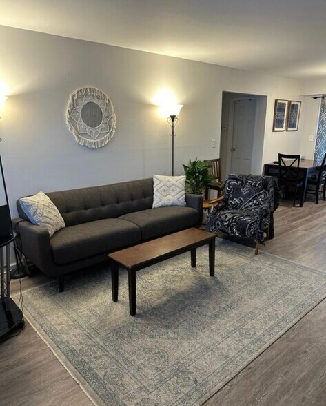 Living room - 49 Garden View Ter