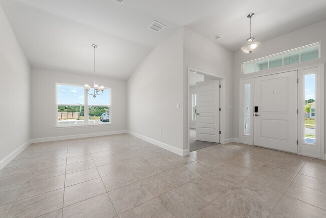 Building Photo - 618 Tanaro Ln