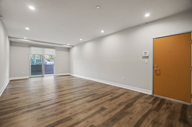 Interior Photo - The Hudson by Wiseman