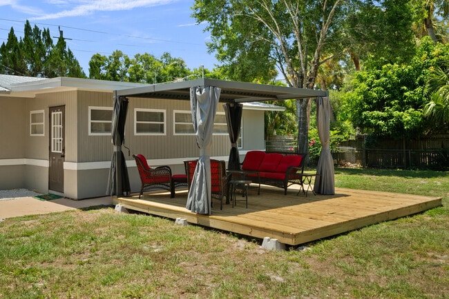 Building Photo - 4220 Sunrise Blvd