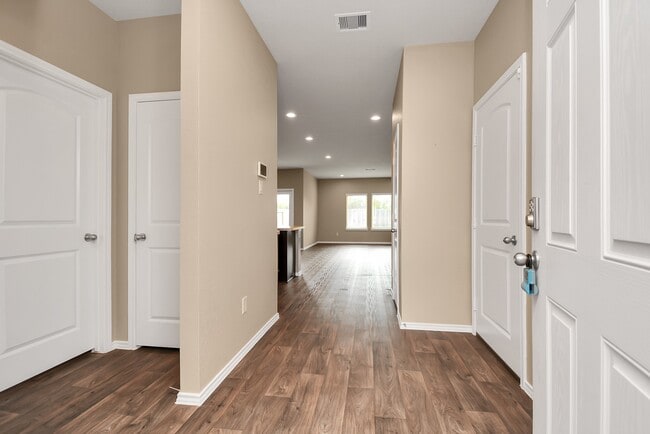 Building Photo - 5415 Dover Ter Wy