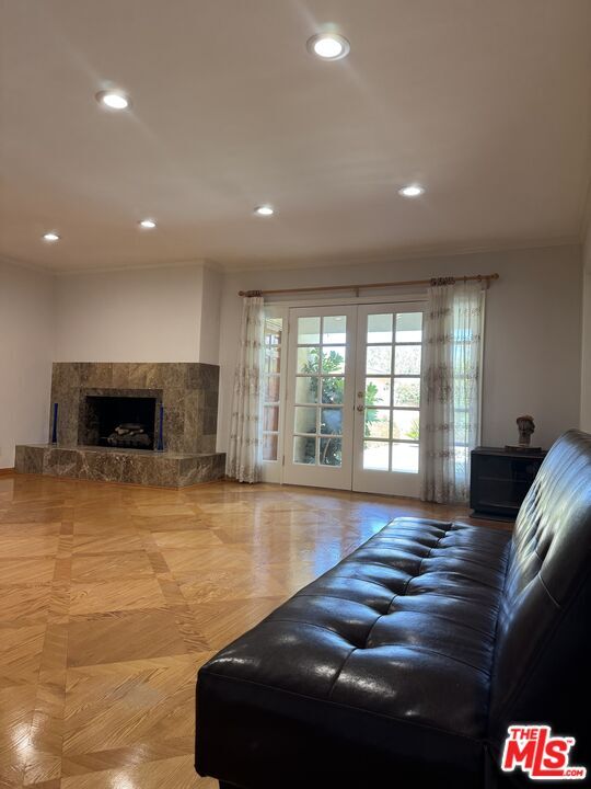 Building Photo - 5412 Hazeltine Ave