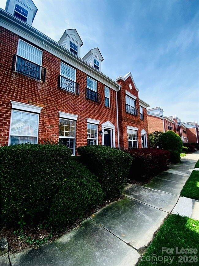 Building Photo - 6928 Creft Cir