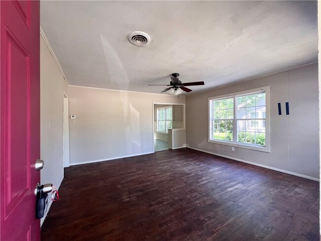 Building Photo - 1433 Garland Ave