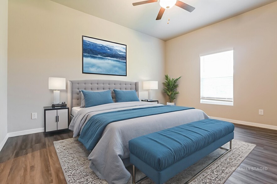 Building Photo - 5233 Cillette Ave