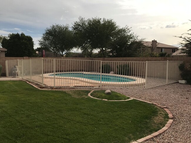 Building Photo - Gilbert 5 Bed, 3 Bath Home with Pool - LAN...