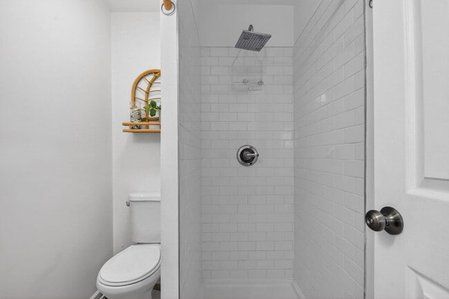 Building Photo - 306 N J St