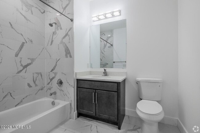 Building Photo - 126 Main St