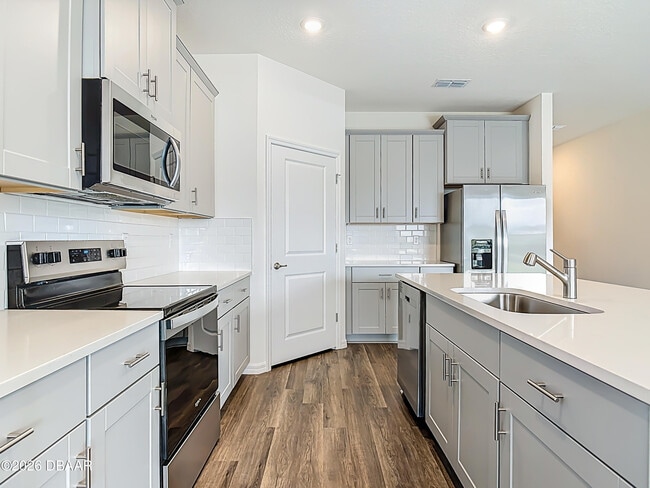 Building Photo - 3354 Arch Ave