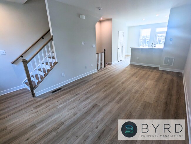 Building Photo - 1113 Ewing Pk Lp