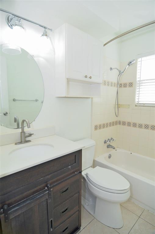 Building Photo - 11731 Bowie Dr