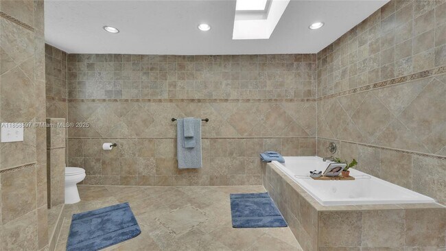 Building Photo - 540 SW 101st Ave