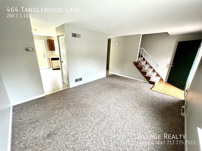 Building Photo - 464 Tanglewood Ln