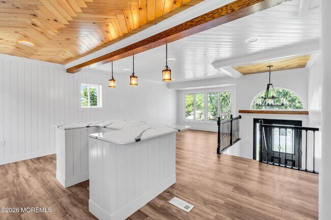 Building Photo - 24 Woodlark Rd