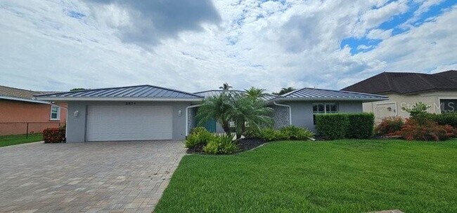 Building Photo - 2871 Coral Way