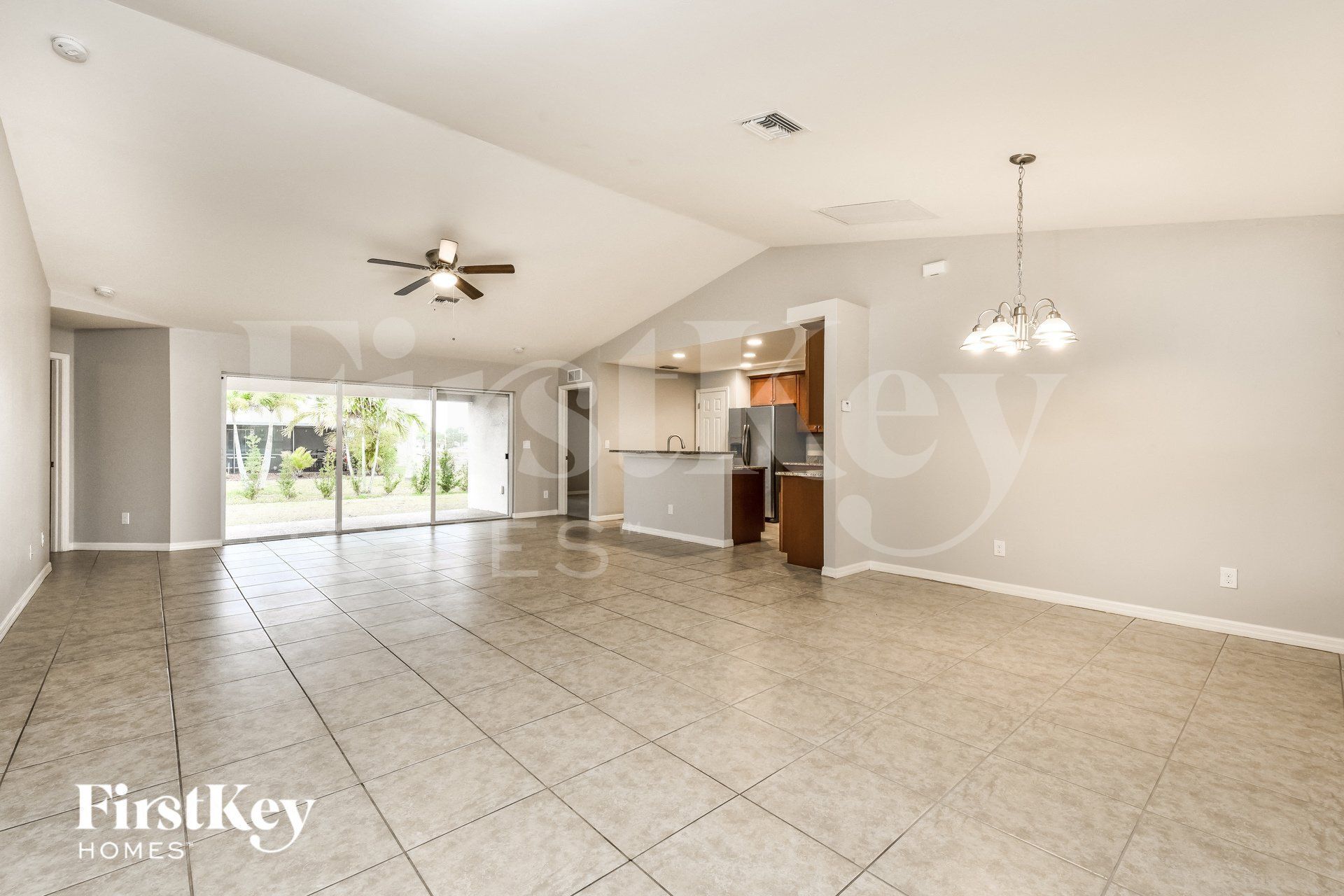 Building Photo - 2912 NW 18th Pl