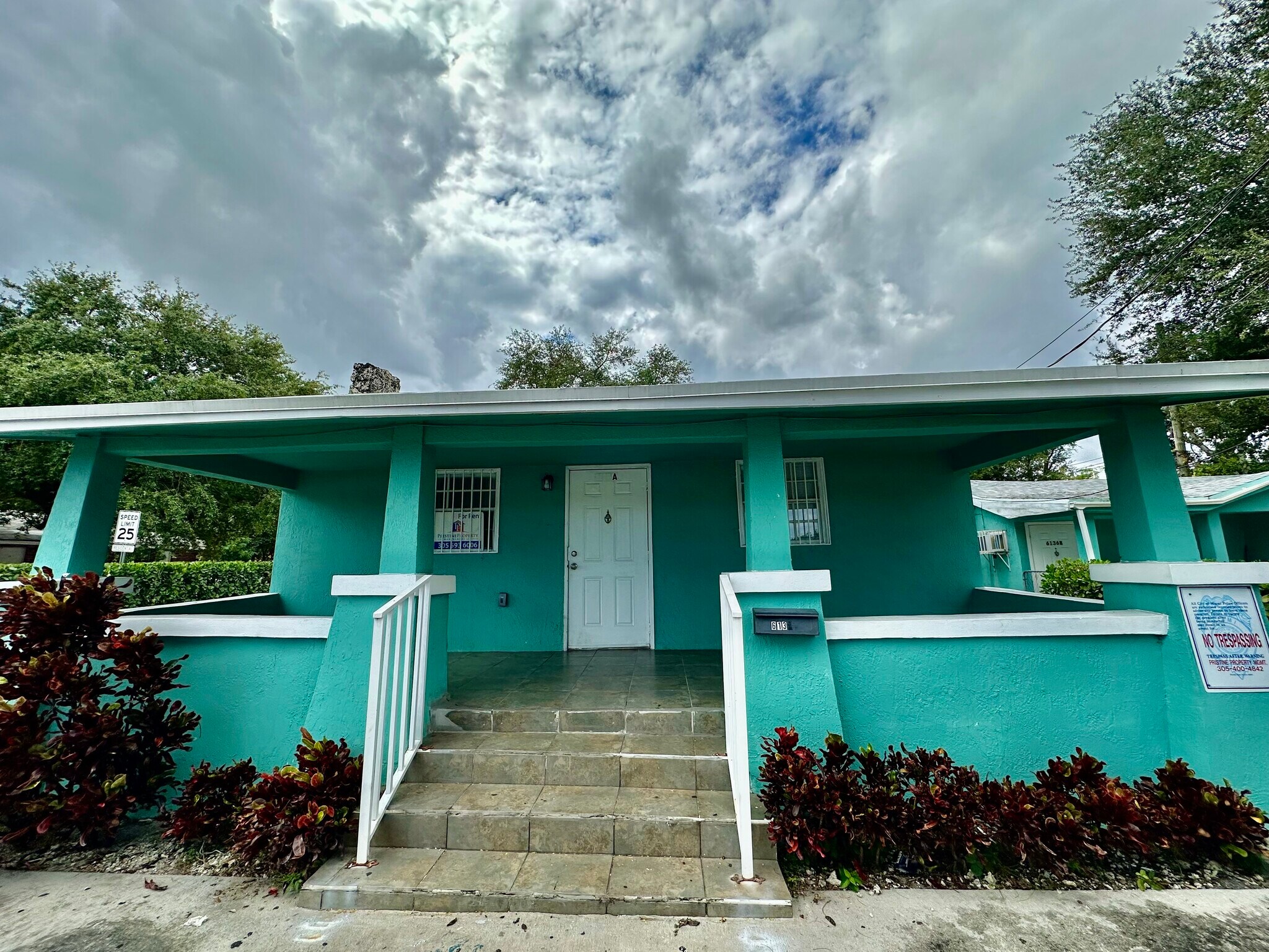 Building Photo - 6136 N Miami Ave