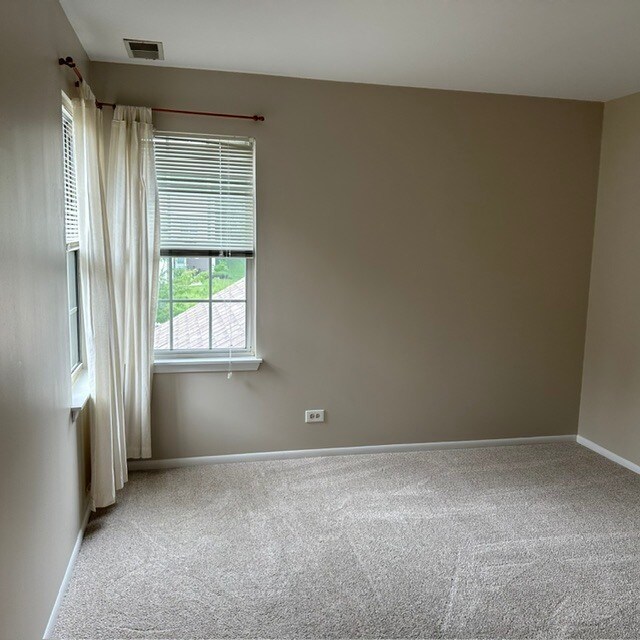 Building Photo - 545 Woodcrest Dr