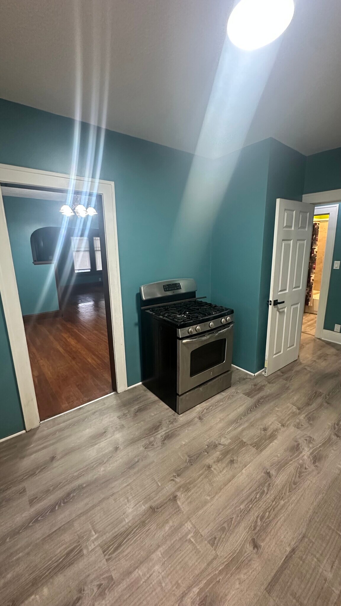 Building Photo - 471 E 147th St