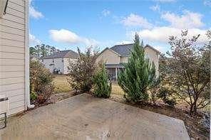 Building Photo - 15 Creekwater Dr
