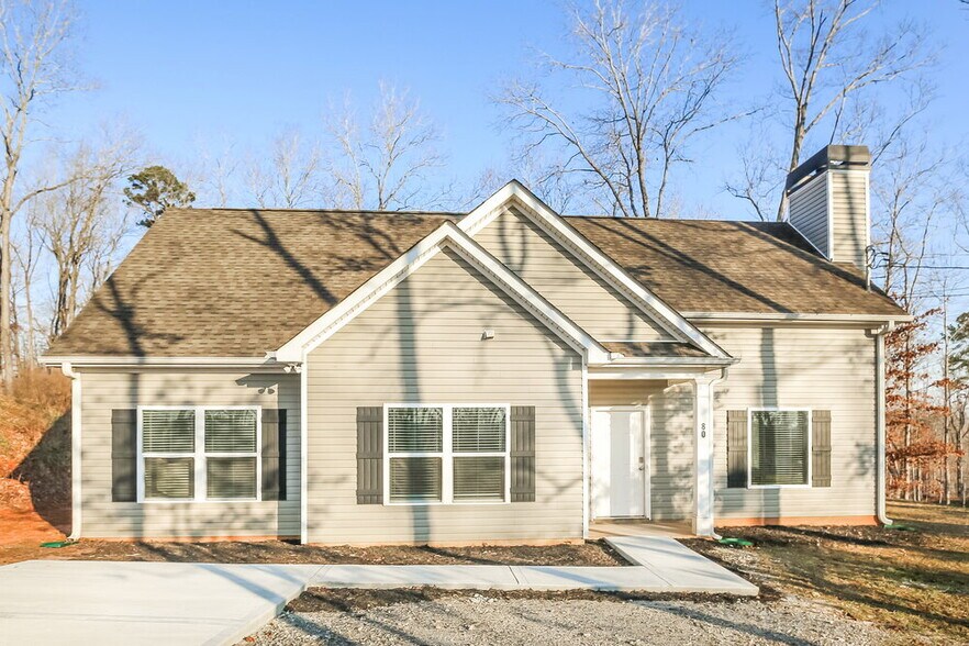 Primary Photo - 80 Emmette Dr