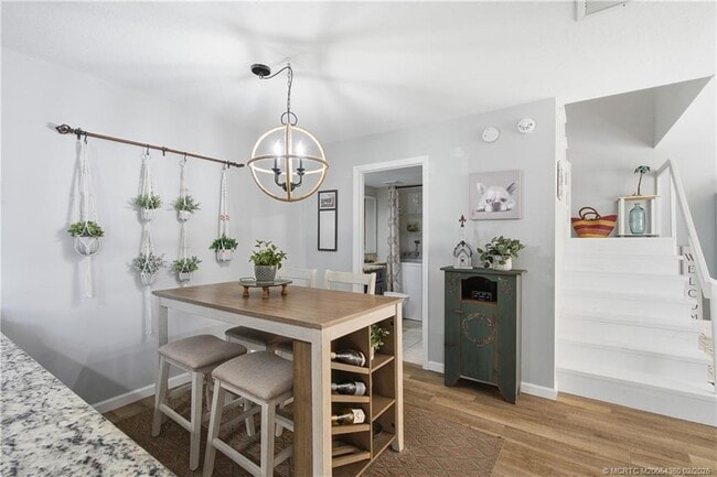 Building Photo - 5982 SE Riverboat Dr