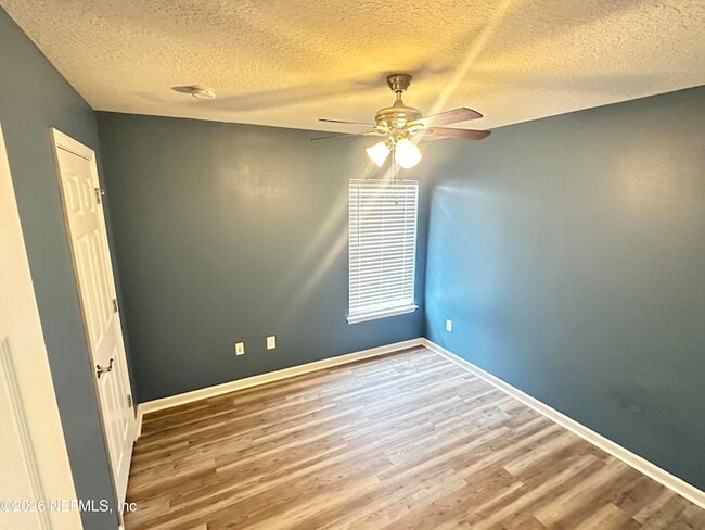 Building Photo - 4163 Highwood Dr