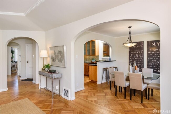 Building Photo - 177 Meadowbrook Dr