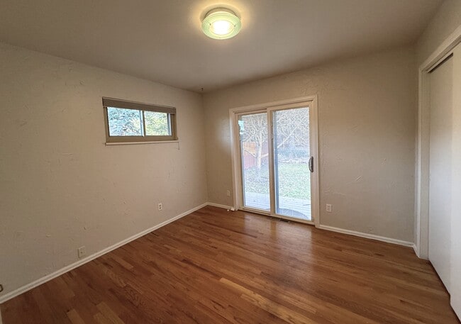 Building Photo - 3084 S Xanthia St