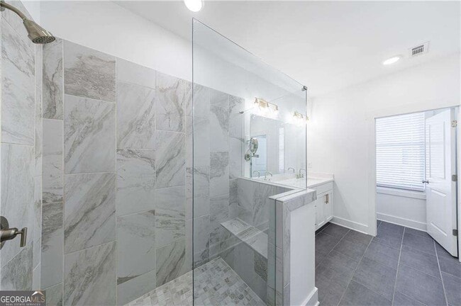 Building Photo - 1032 Robert Smalls Wy