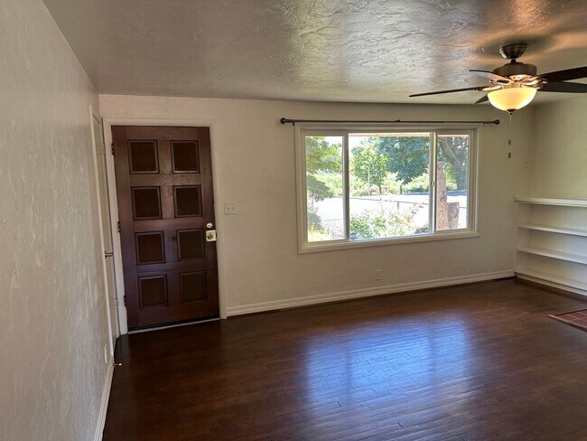 Building Photo - 4 bedroom, 1 bath Country Home for rent!  MOVE IN SPECIAL!