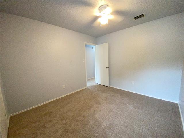 Building Photo - 5504 Pineridge Dr