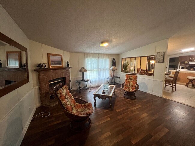 Building Photo - COMING LATE-FEBRUARY 2026! (Pet Friendly)