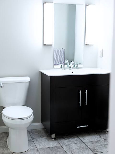 Building Photo - 1505 Commonwealth Ave