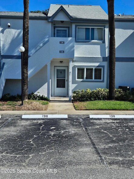 Primary Photo - 136 Beach Park Ln